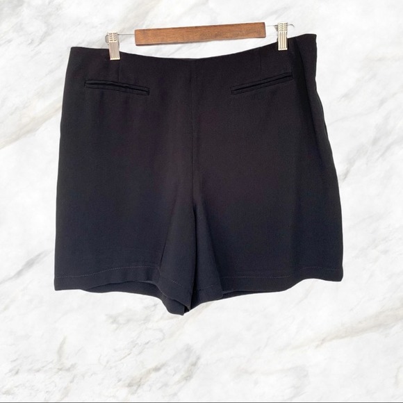 Due Per Due Black Flowy Dress Shorts Size 14 - Picture 1 of 11